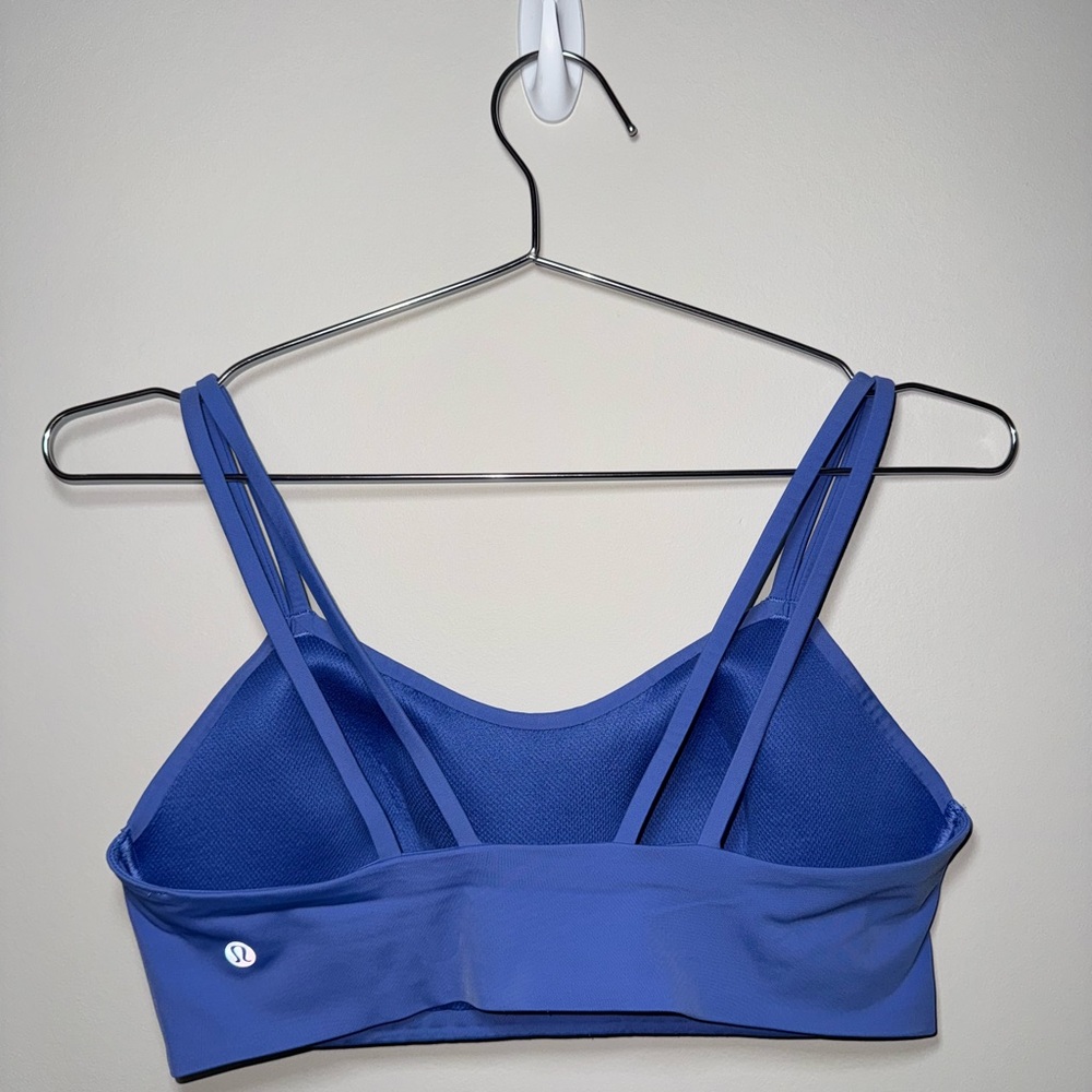 Lululemon: Like a Cloud Bra - Picture 2 of 3